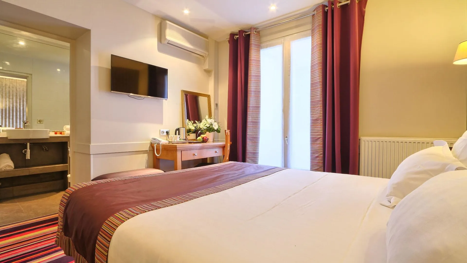 Hotel Mondial Paris