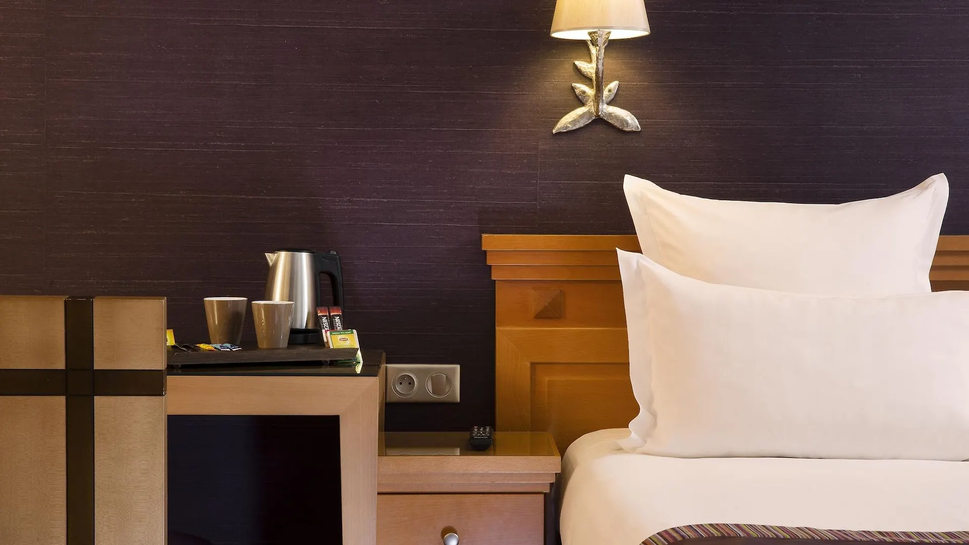 Mondial Hotel Paris