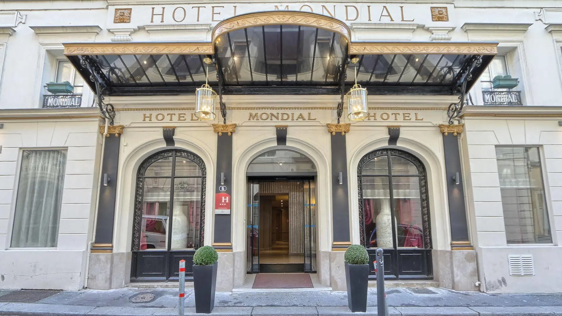 Mondial Hotel Paris