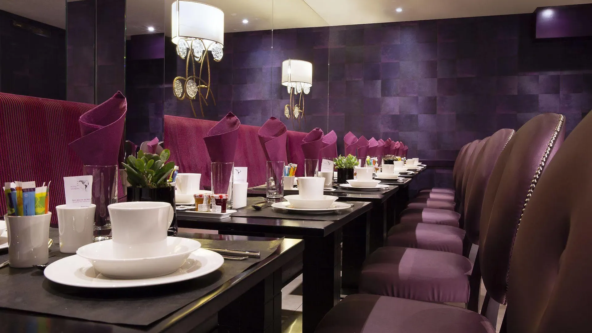 Mondial Hotel 3*