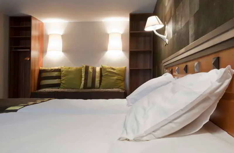 Hotel Mondial 3*